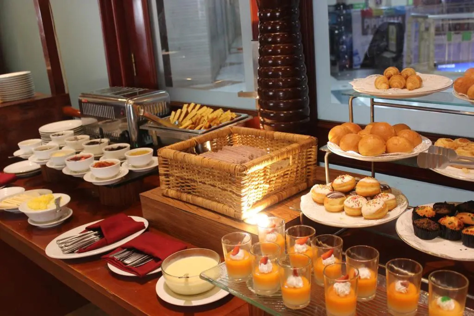 Grand Arkenso Parkview Hotel