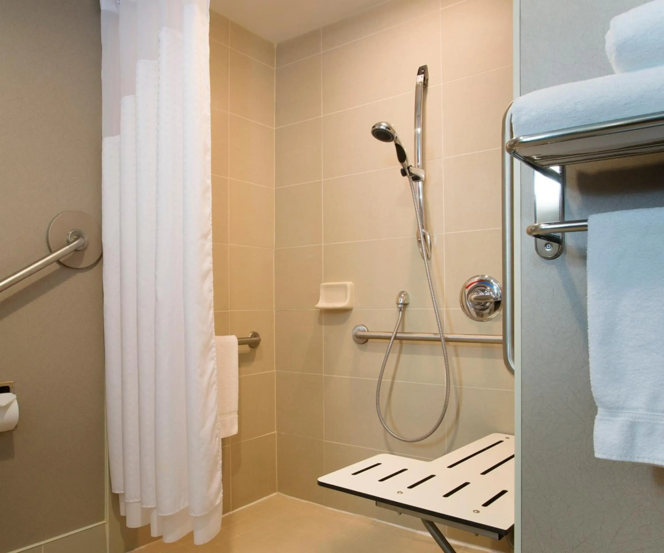 Holiday Inn Express & Suites Ottawa West - Nepean by IHG