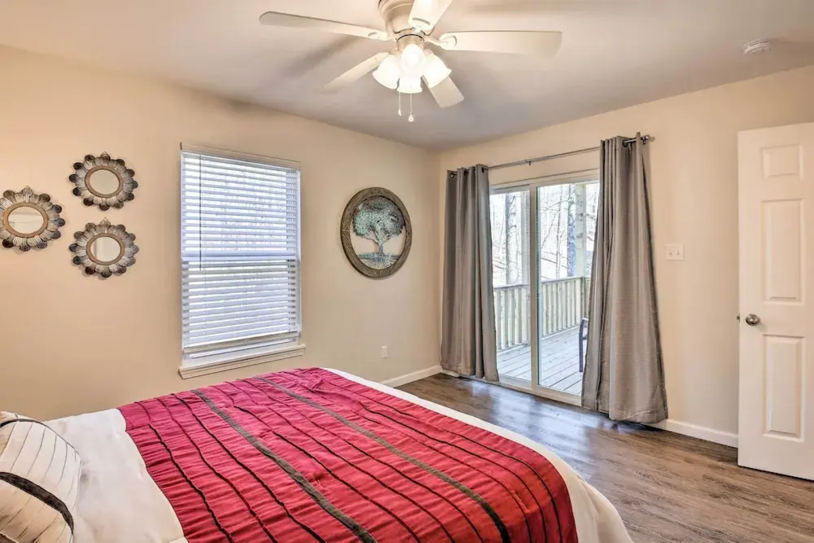 Hot Springs Village Townhome Near Hiking & Golf!