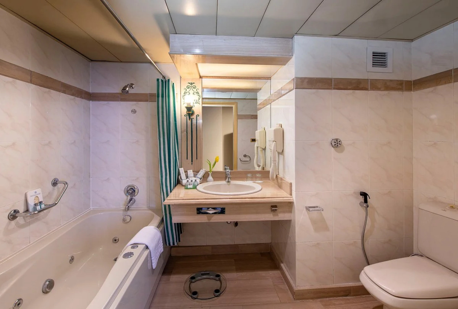 Отель Sonesta St George Hotel Luxor