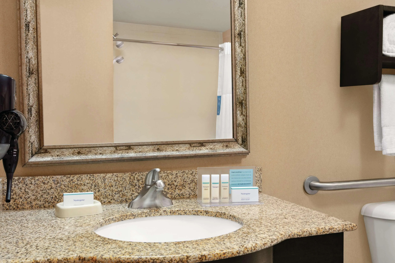 Hampton Inn & Suites Enid