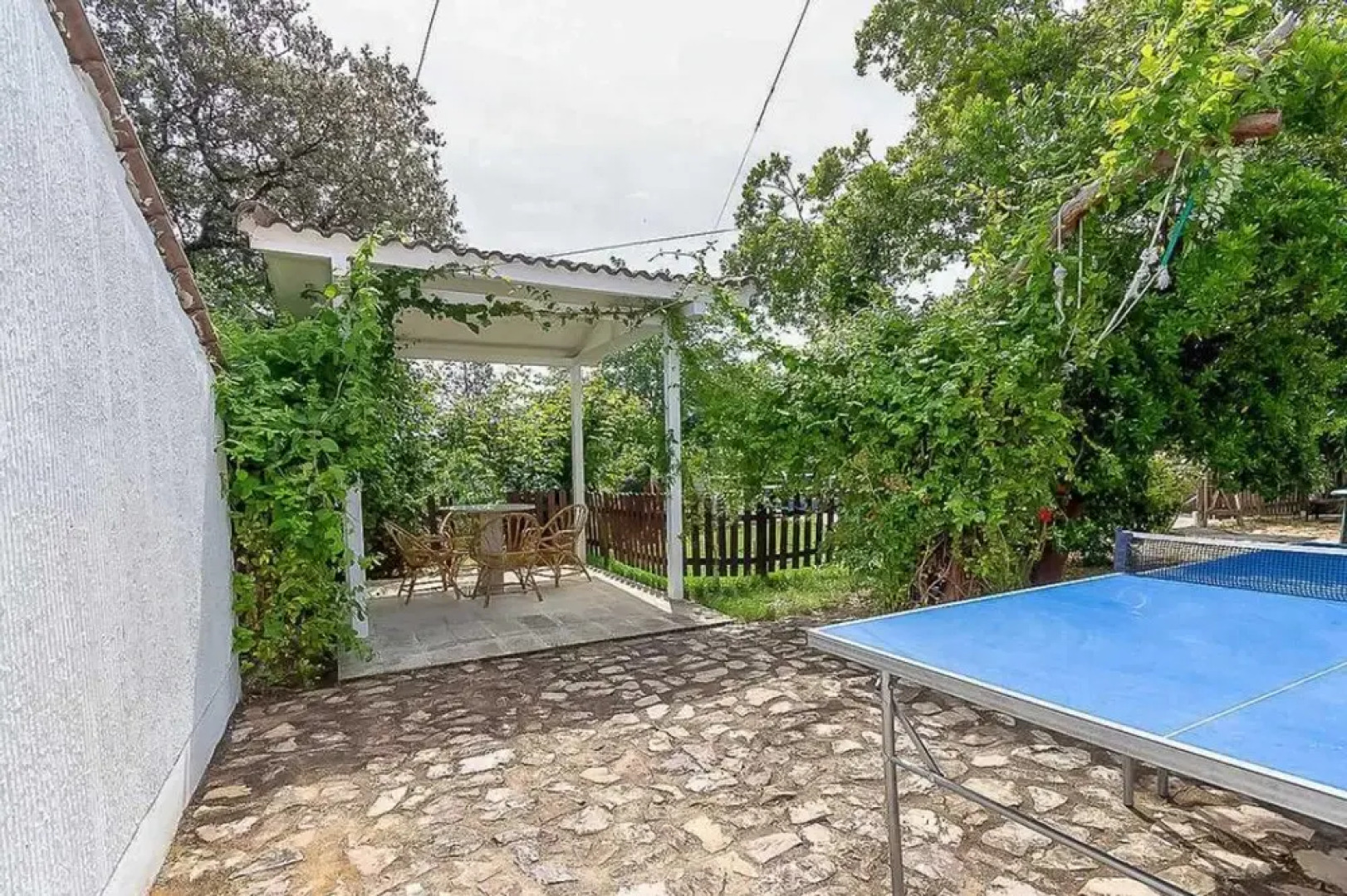 Villa With 5 Bedrooms in Valdecaballeros, With Wonderful Mountain View, Private Pool, Enclosed Garden