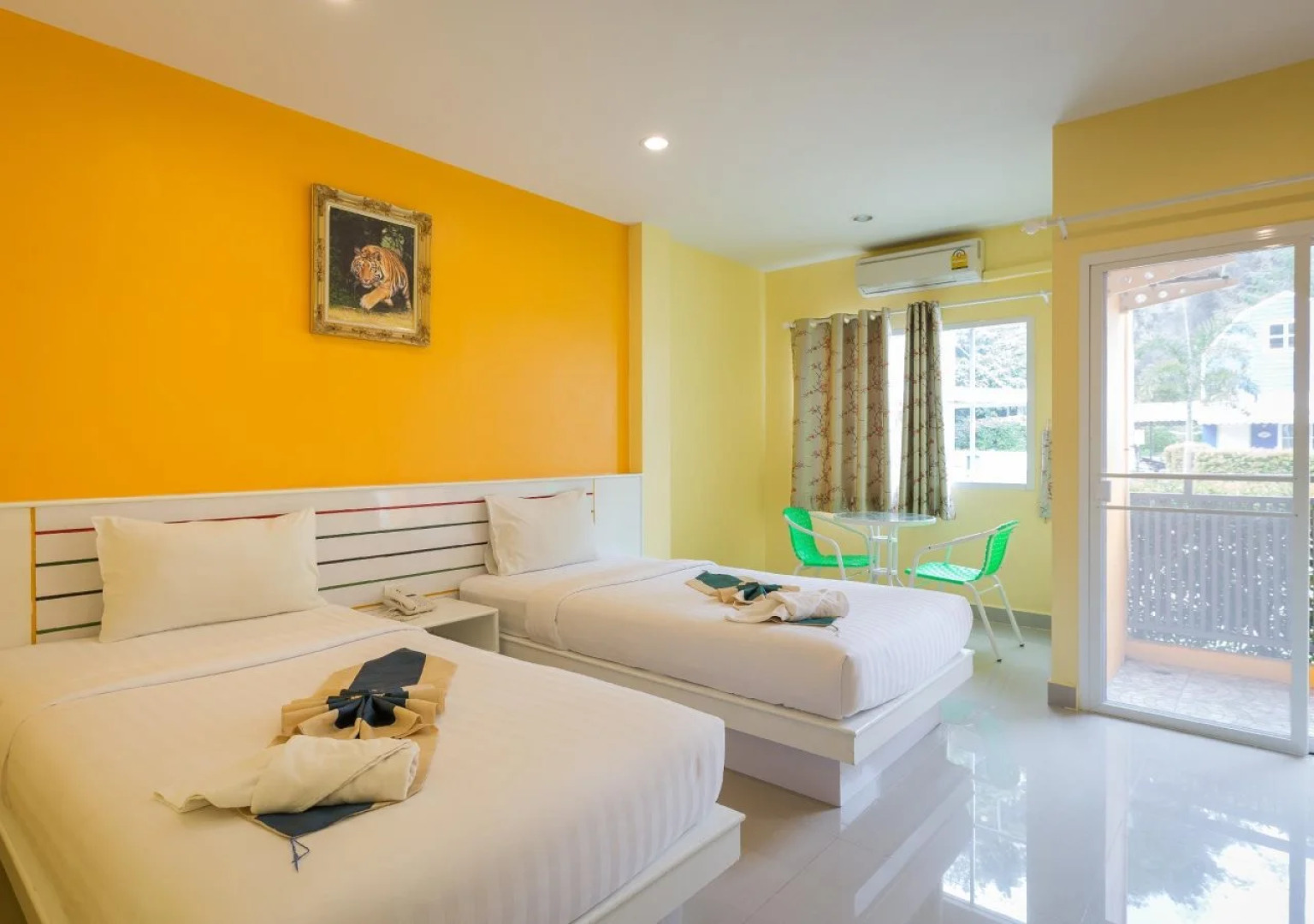 Holland Resort Phuket (SHA Extra Plus)