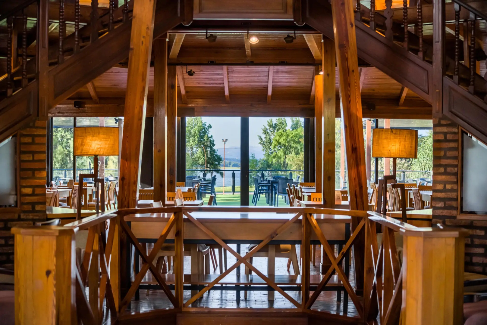 Portal del Lago Hotel