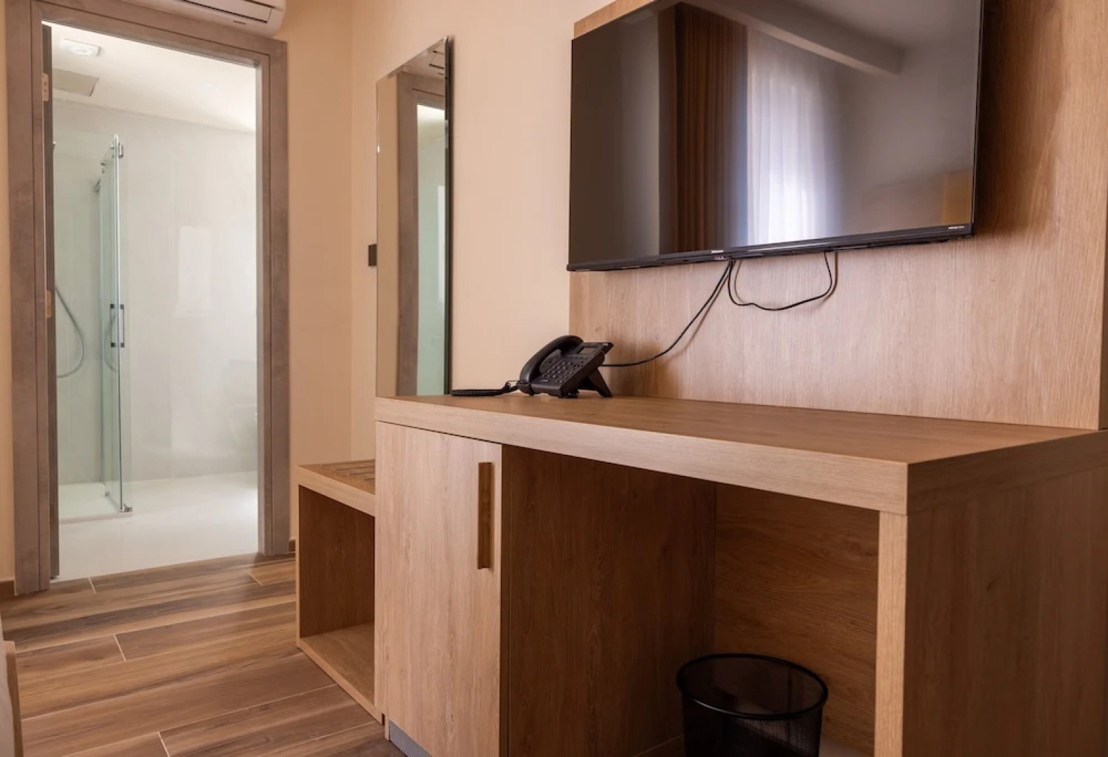 C'est La Vie Boutik Swieqi