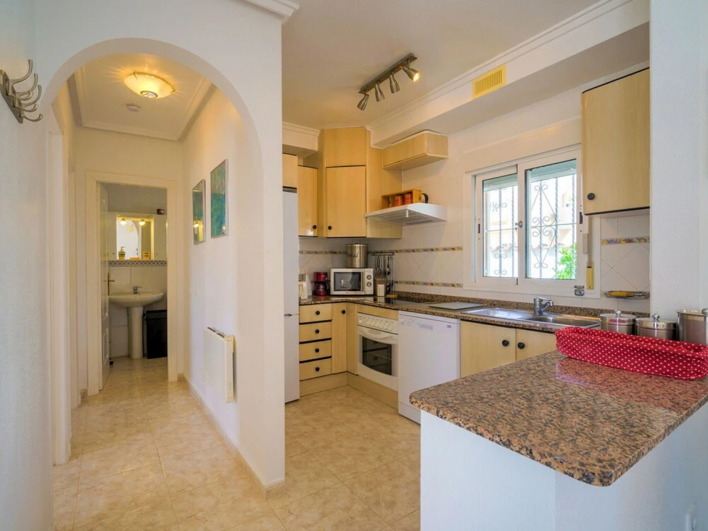 Modern Apartment Near Torrevieja in Alicante With a Roof Terrace