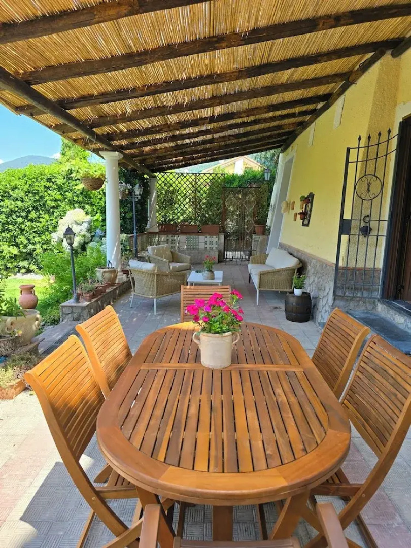 Tramonti Divini Amalfi Country House