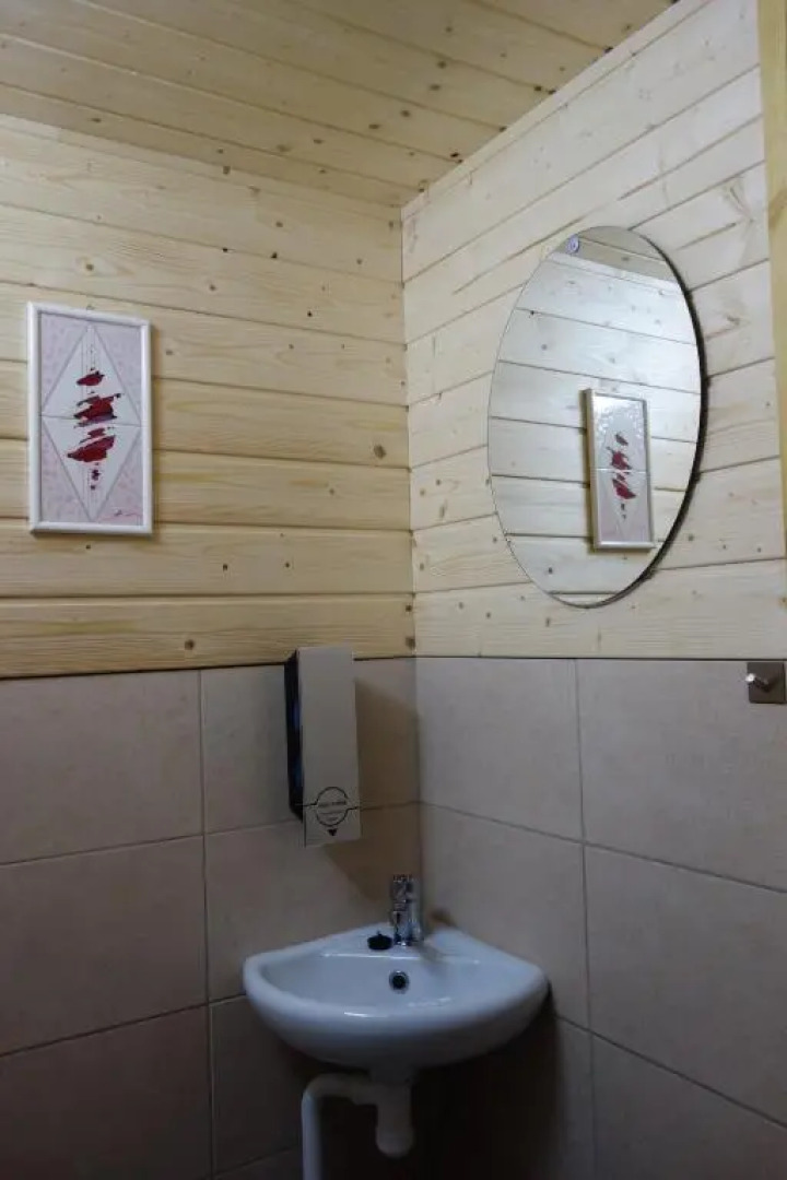 Adu-Jaani Kodumajutus