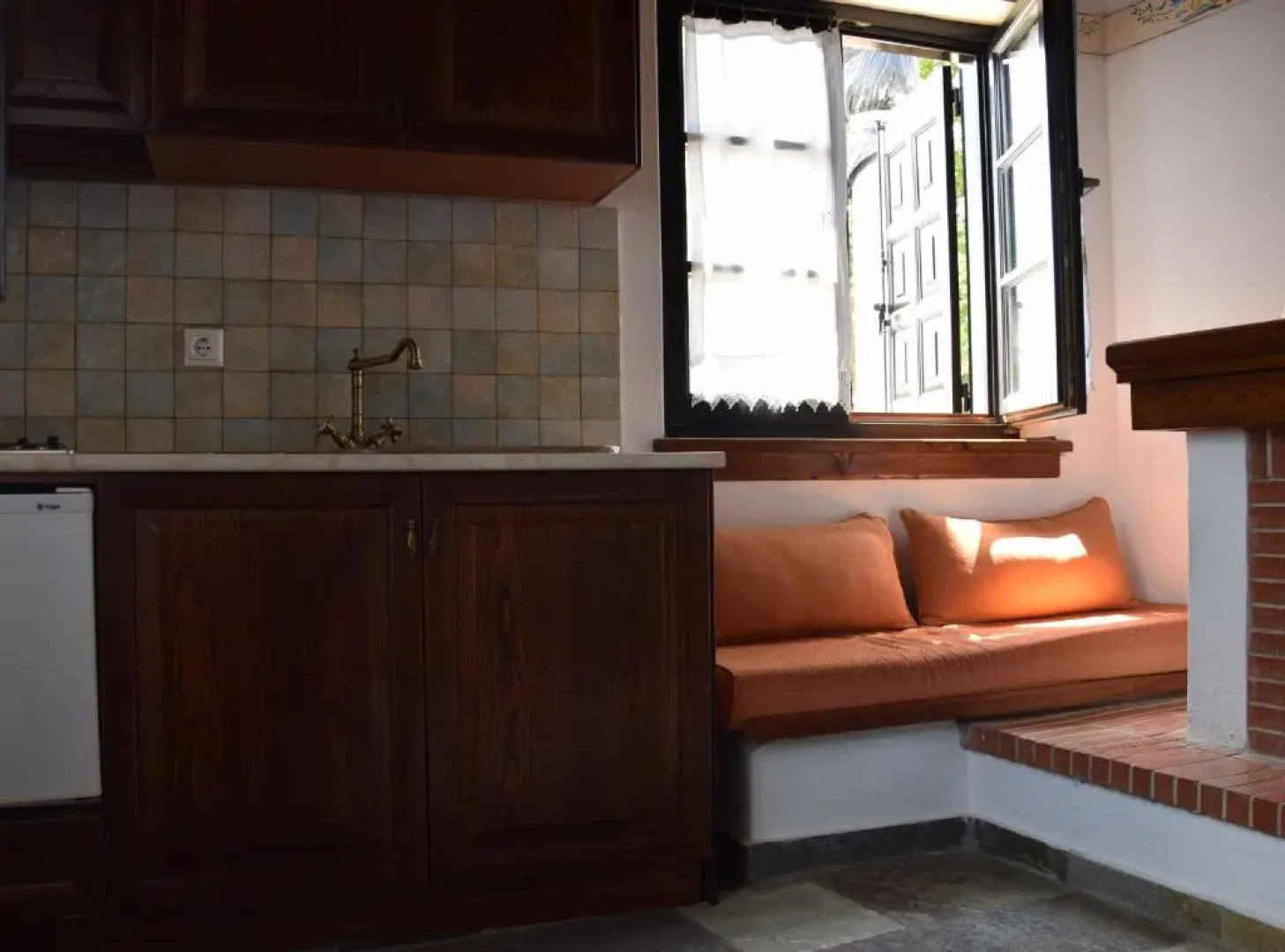 Veras Traditional House