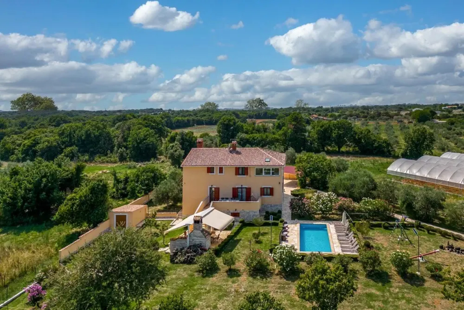 Pool Villa Divina in i an