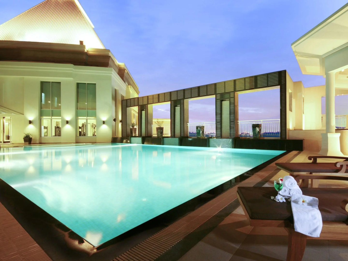 Cape Racha Hotel
