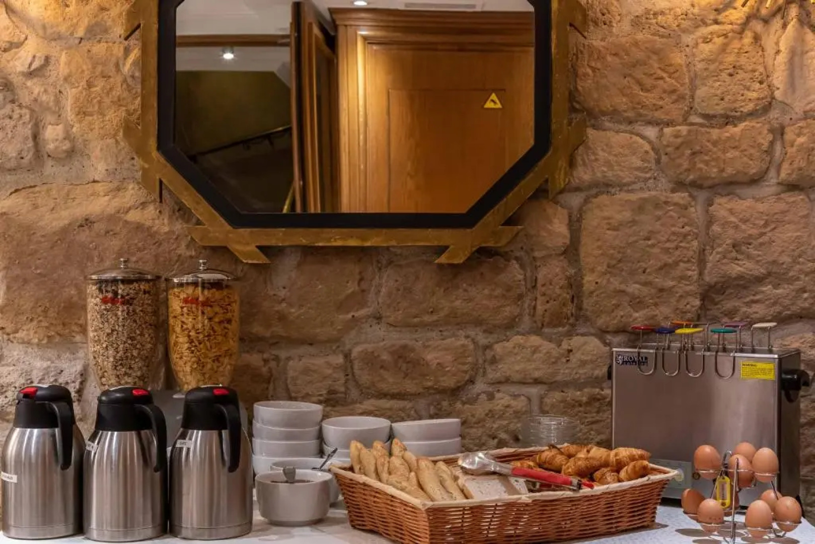 Dauphine Saint Germain Hotel