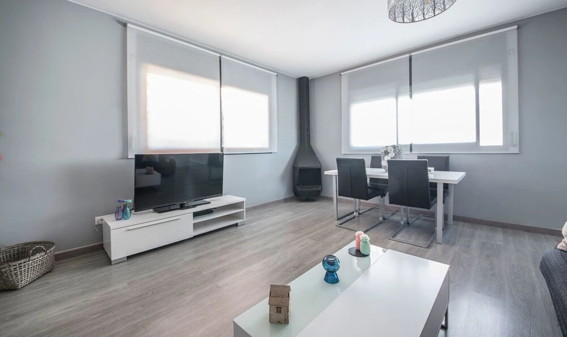 R75 Julius house with pool