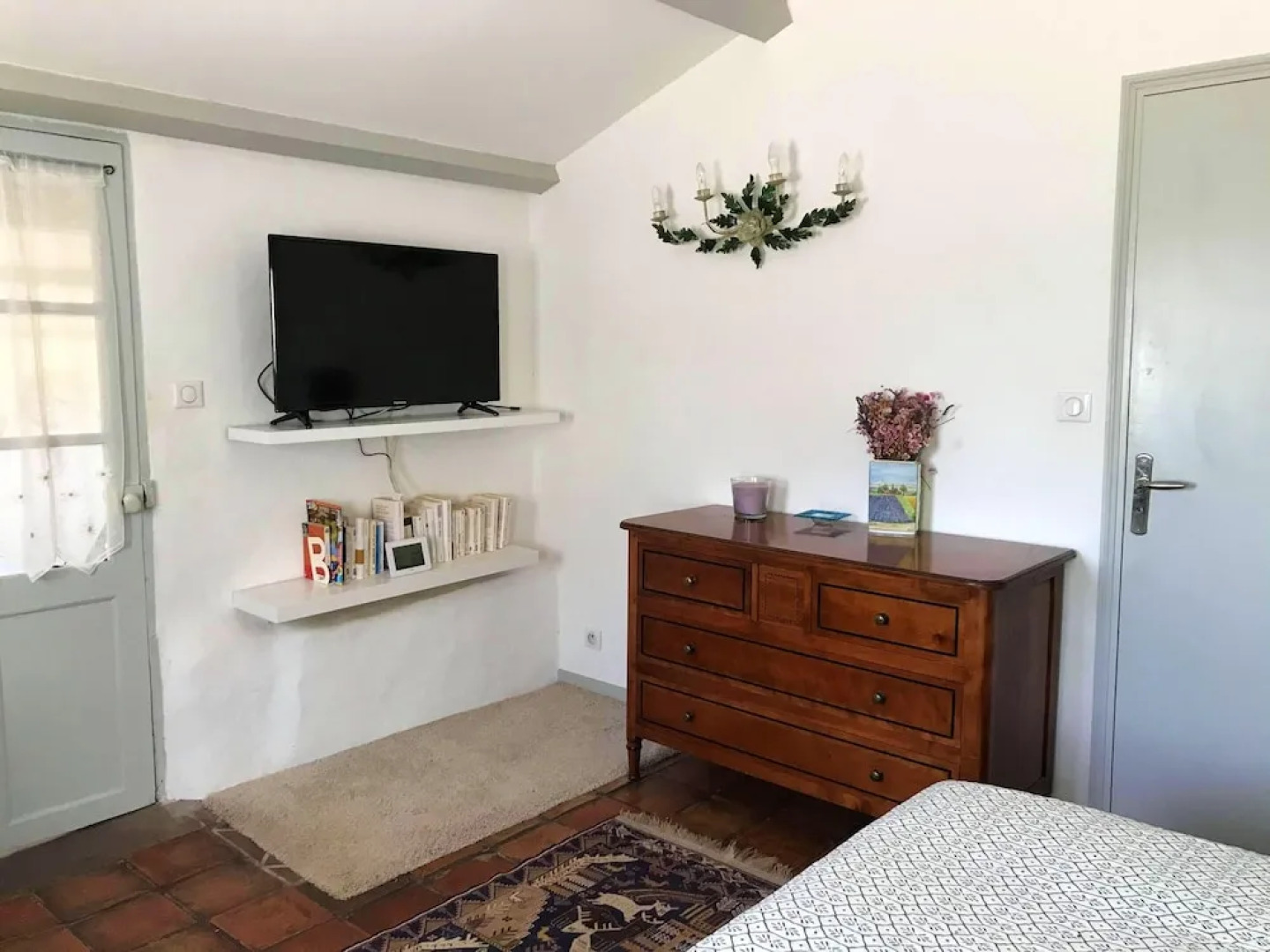 House With 2 Bedrooms in Modène, With Wonderful Mountain View, Private