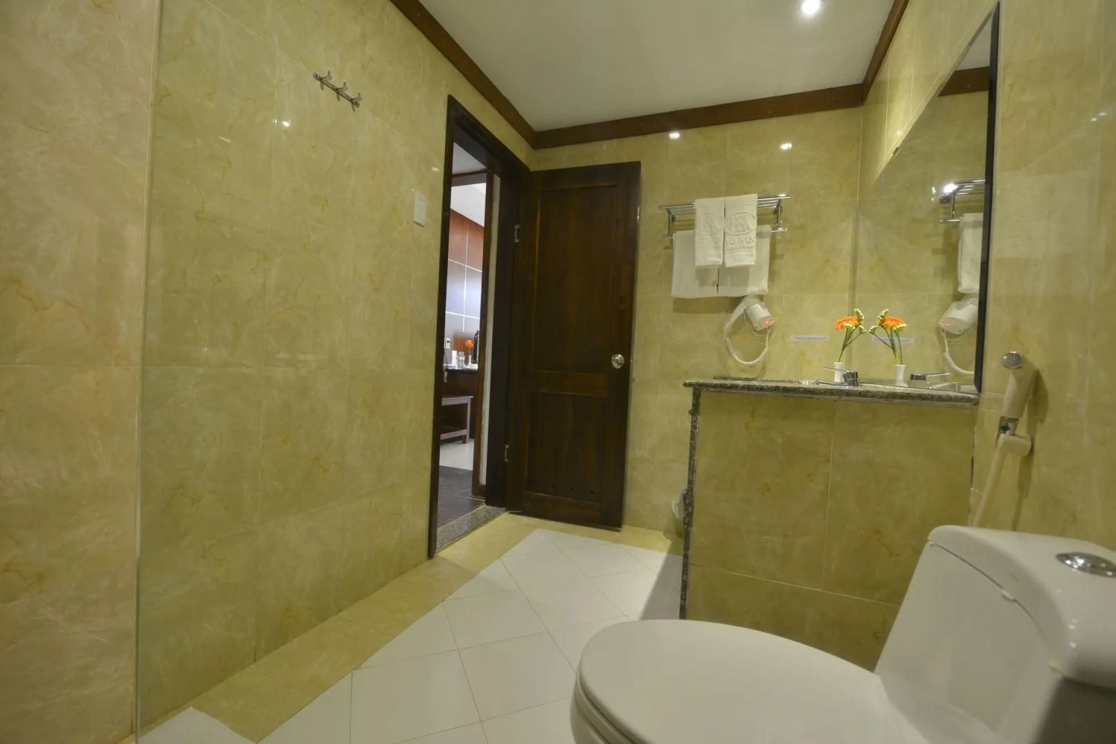 Bao Ninh Beach Resort