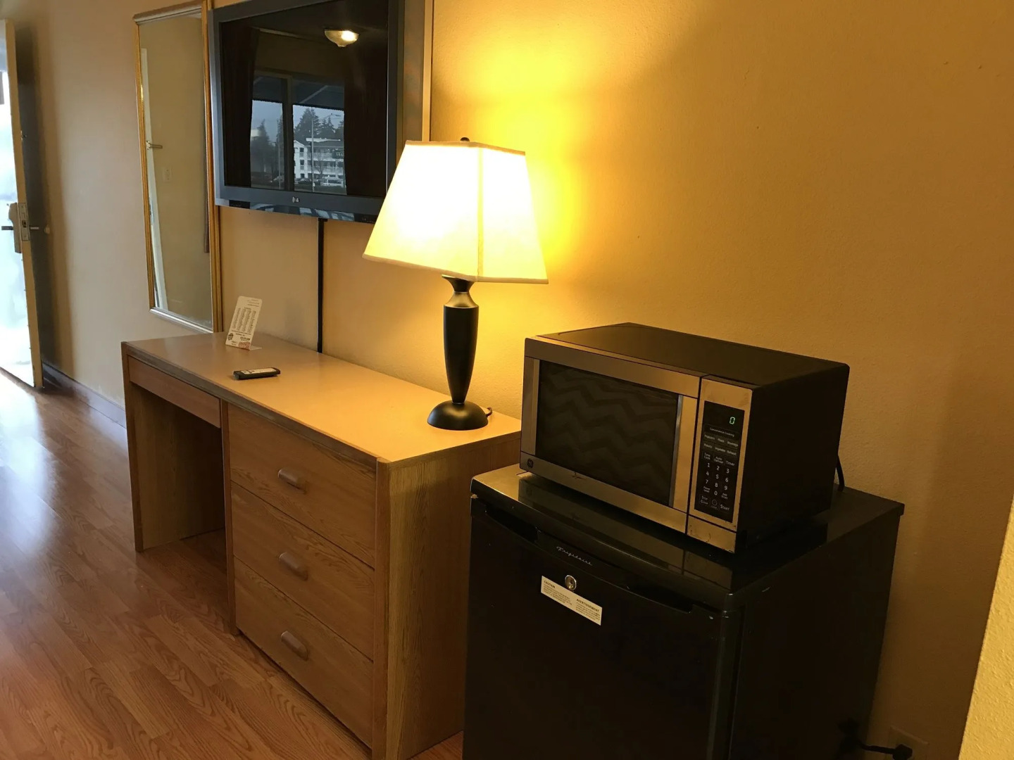 Travelodge by Wyndham Tacoma Near McChord AFB