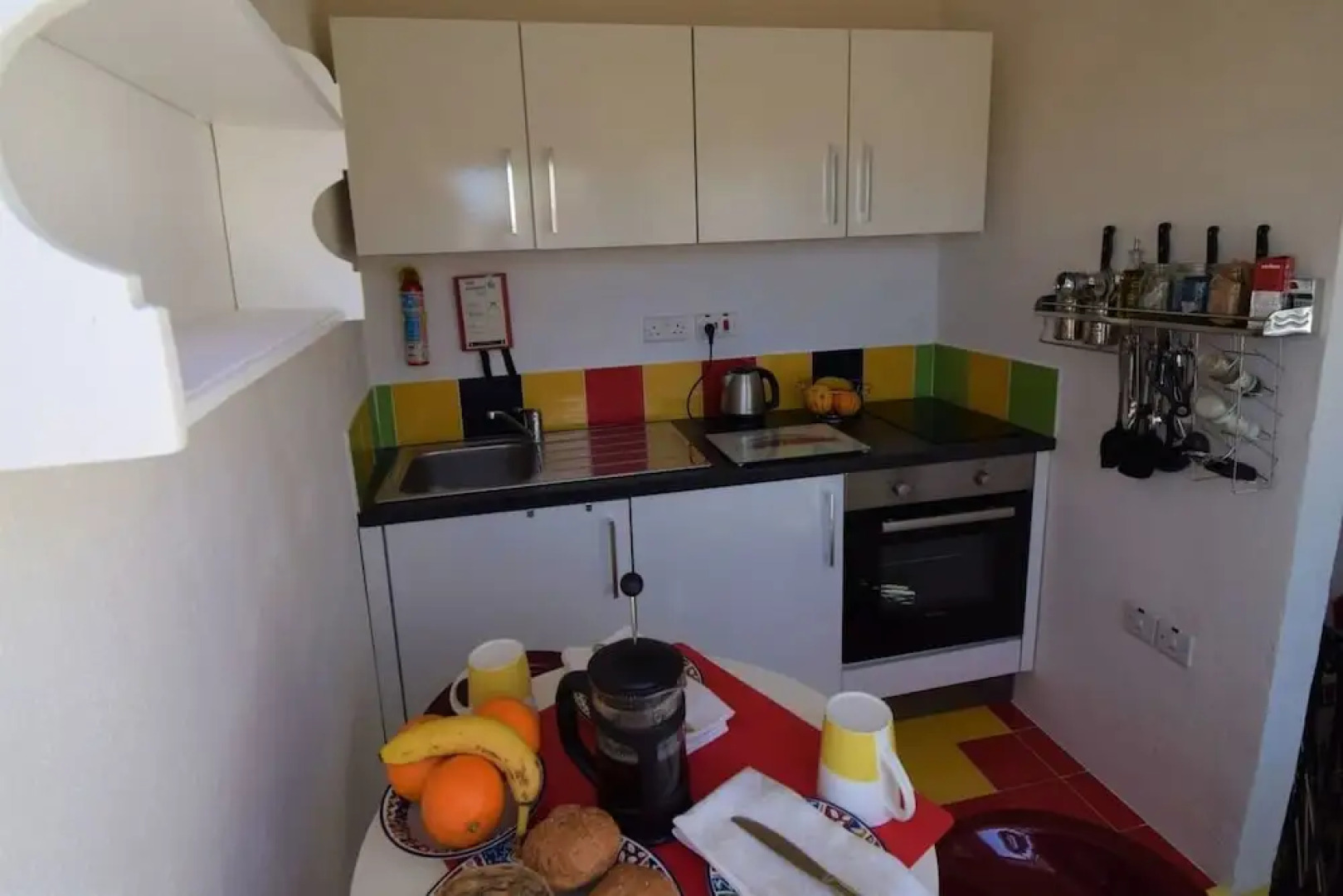 Stylish and characterful townhouse - views, A/C