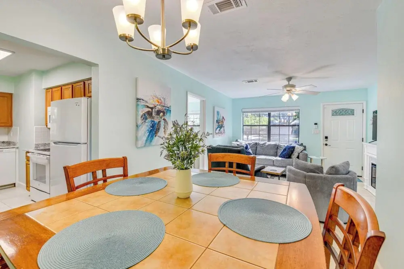 Emerald Coast Home: Outdoor Entertainment Area!