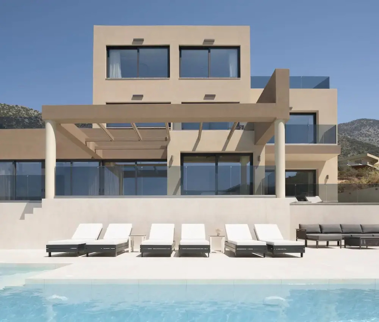 Luxurious Villa Dias With Tennis Court by Estia