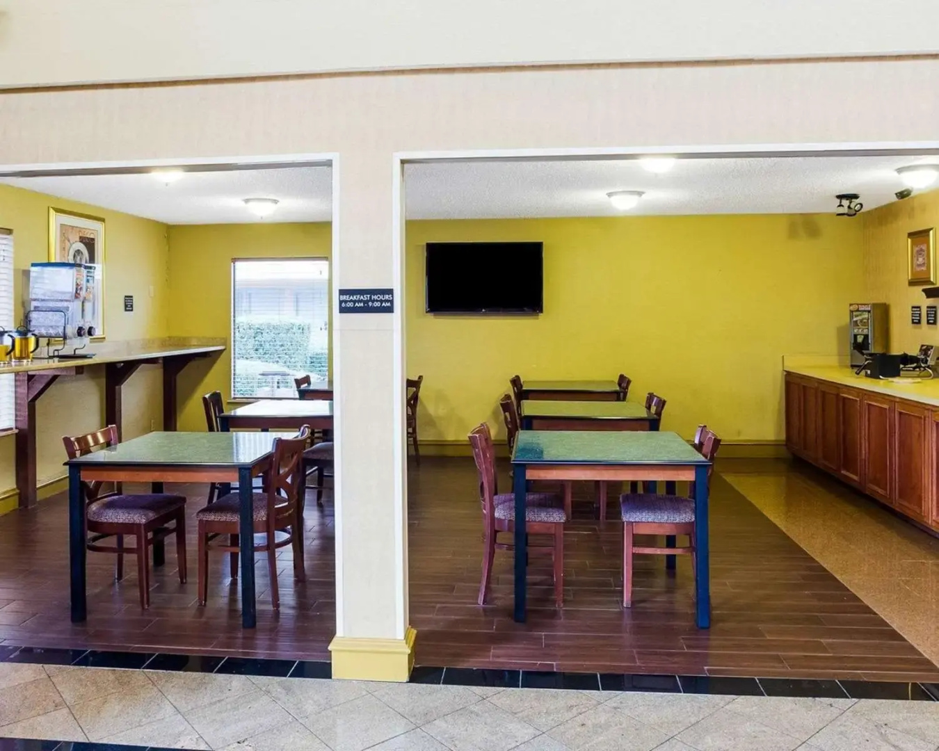 Rodeway Inn & Suites South of Fiesta Park