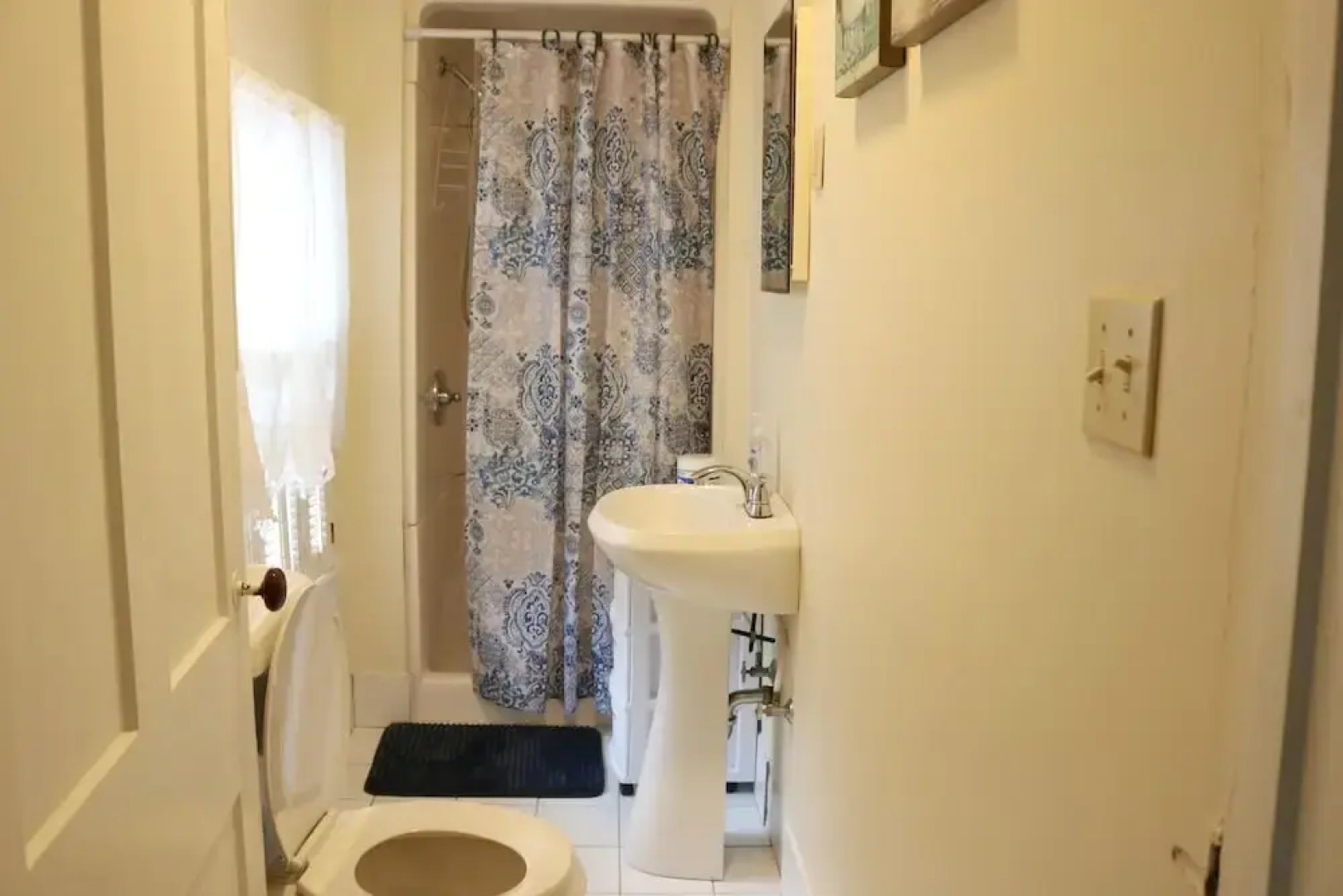 5449 Emerald 5 Bedroom Home by RedAwning