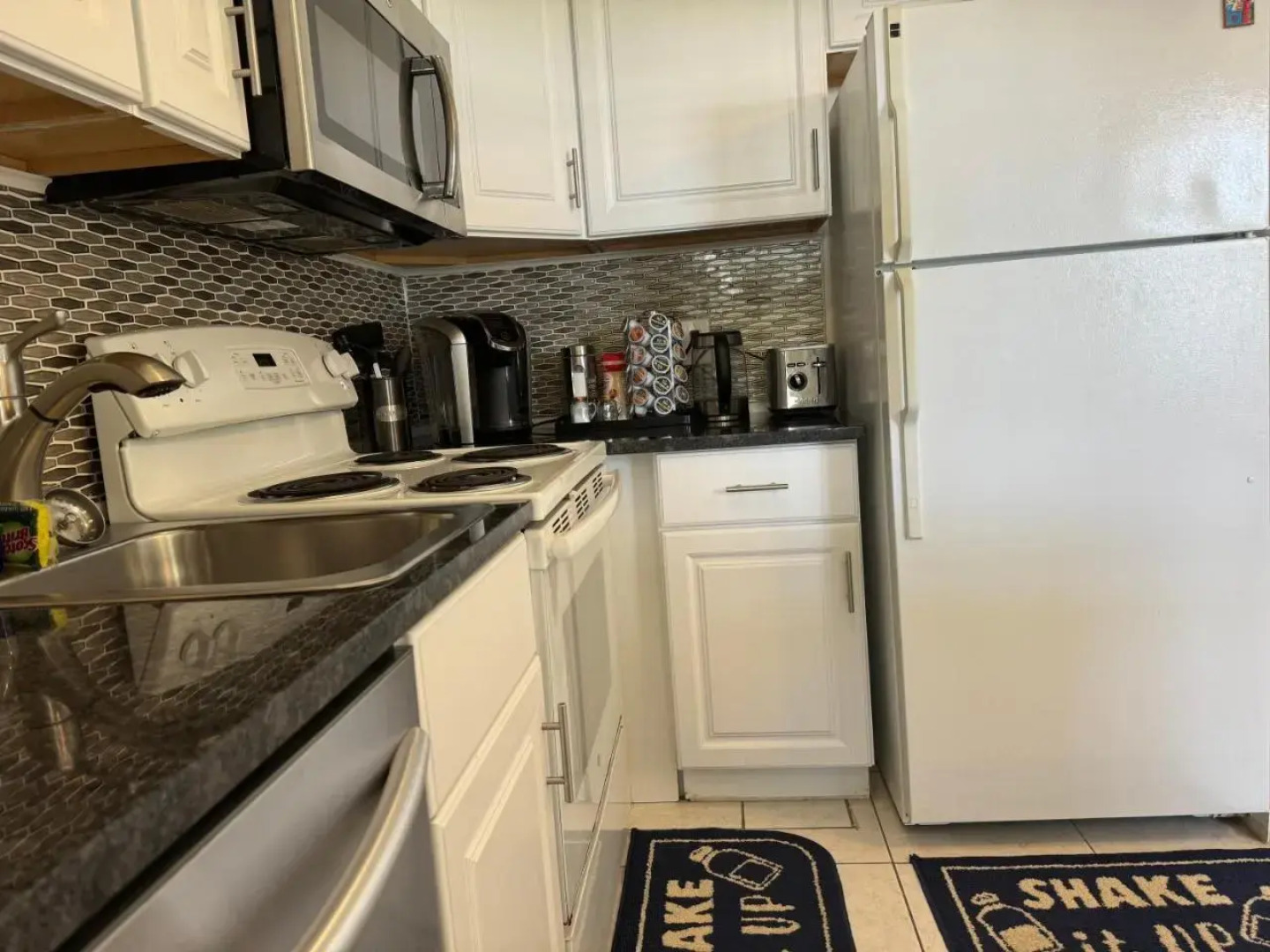 Cozy 2 bedroom near intercoastal & beaches