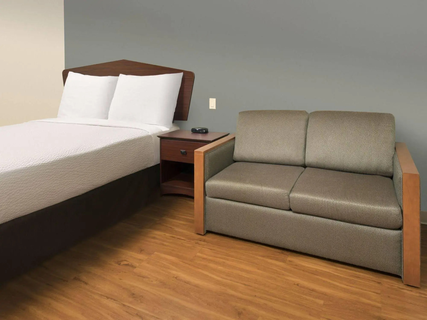 WoodSpring Suites Topeka