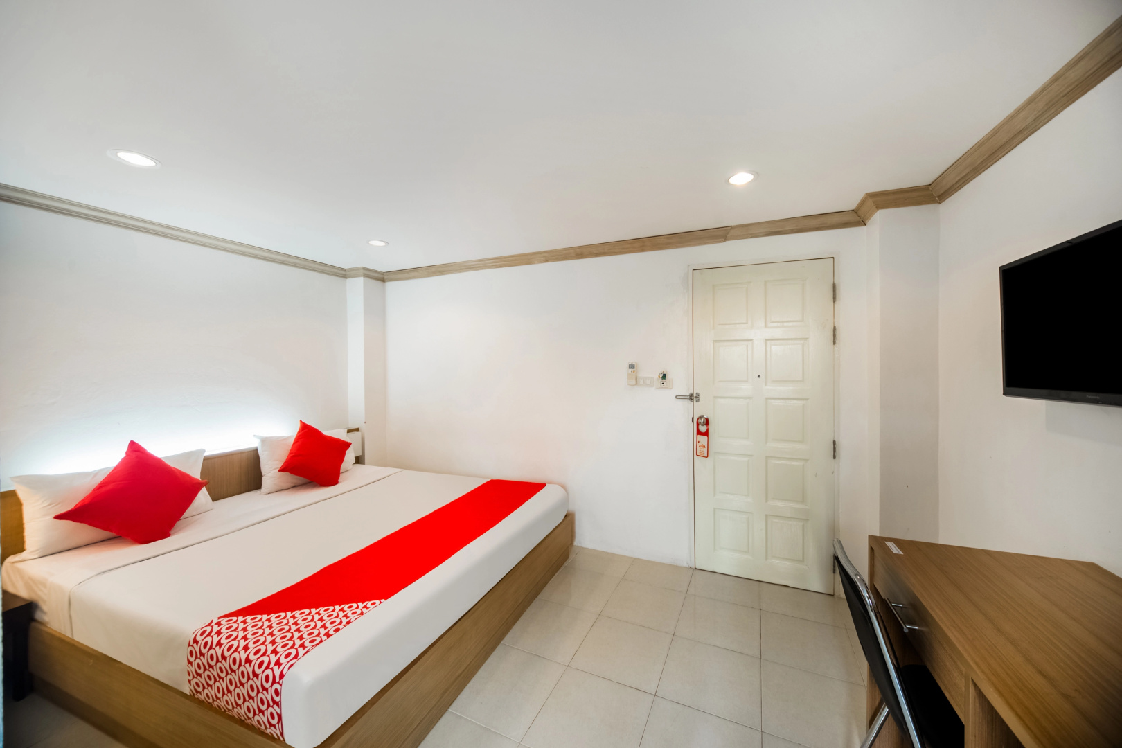 Patong City Hometel