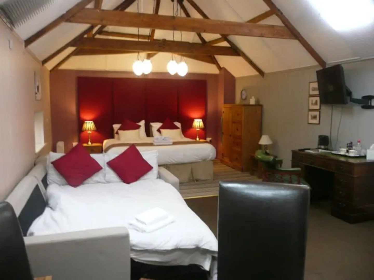 No1 Hotel & Wine Lounge