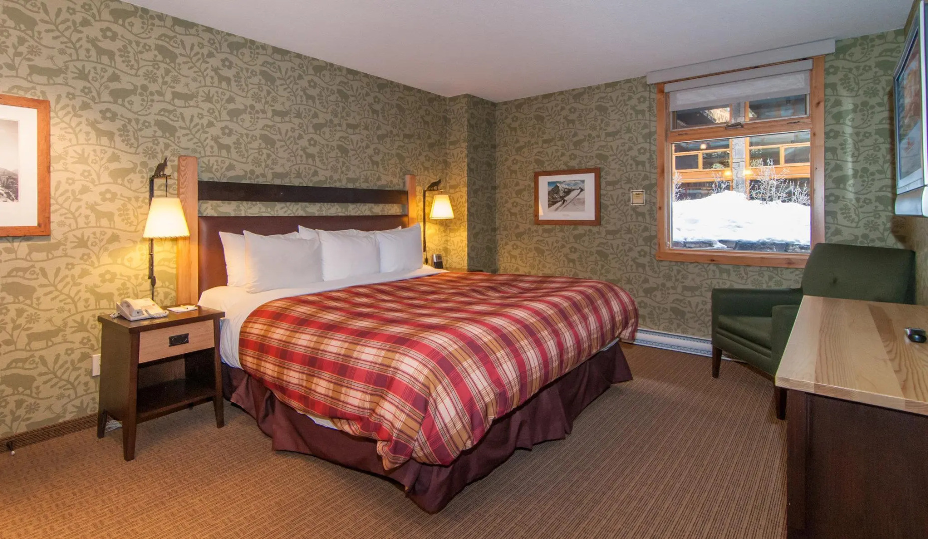 The Fox Hotel and Suites