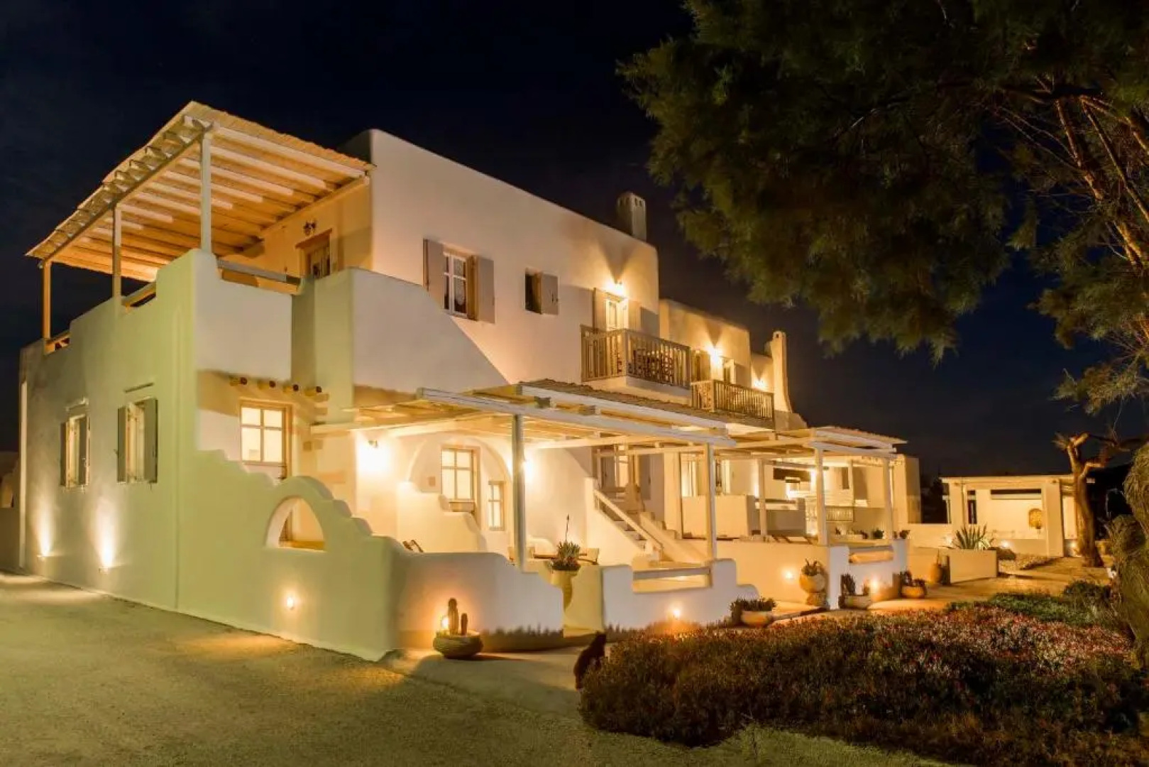 Nefeli Sunset Studios