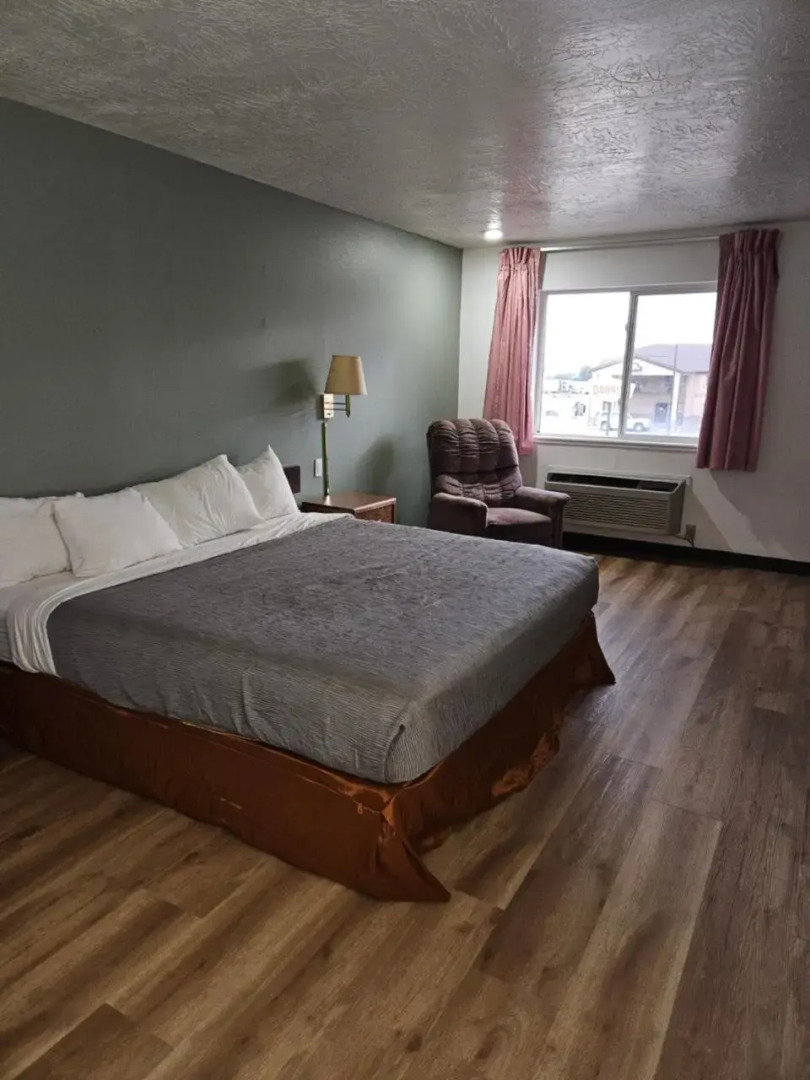 Super 8 Motel - Beaver