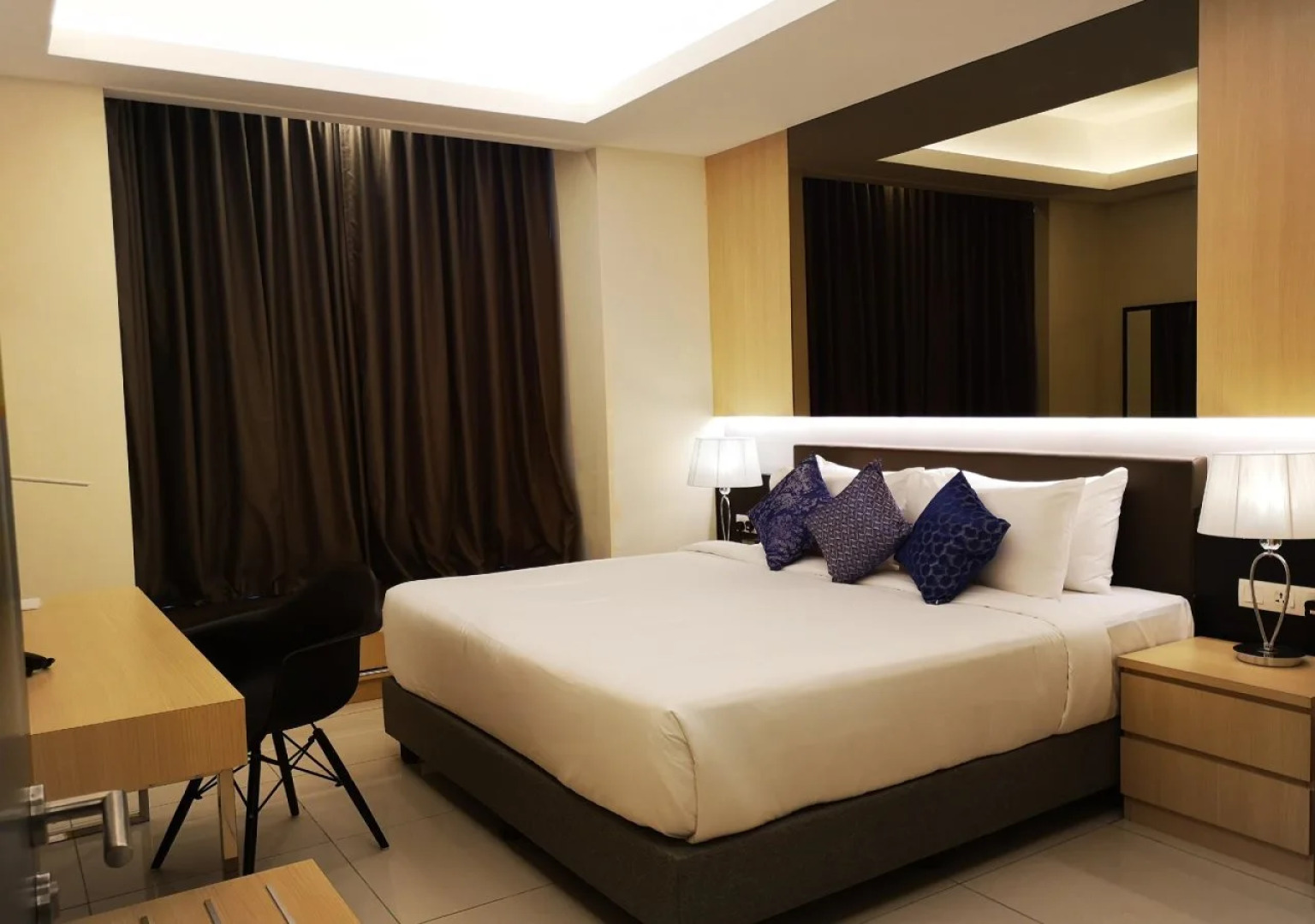 Gloria Residences Ion Delemen