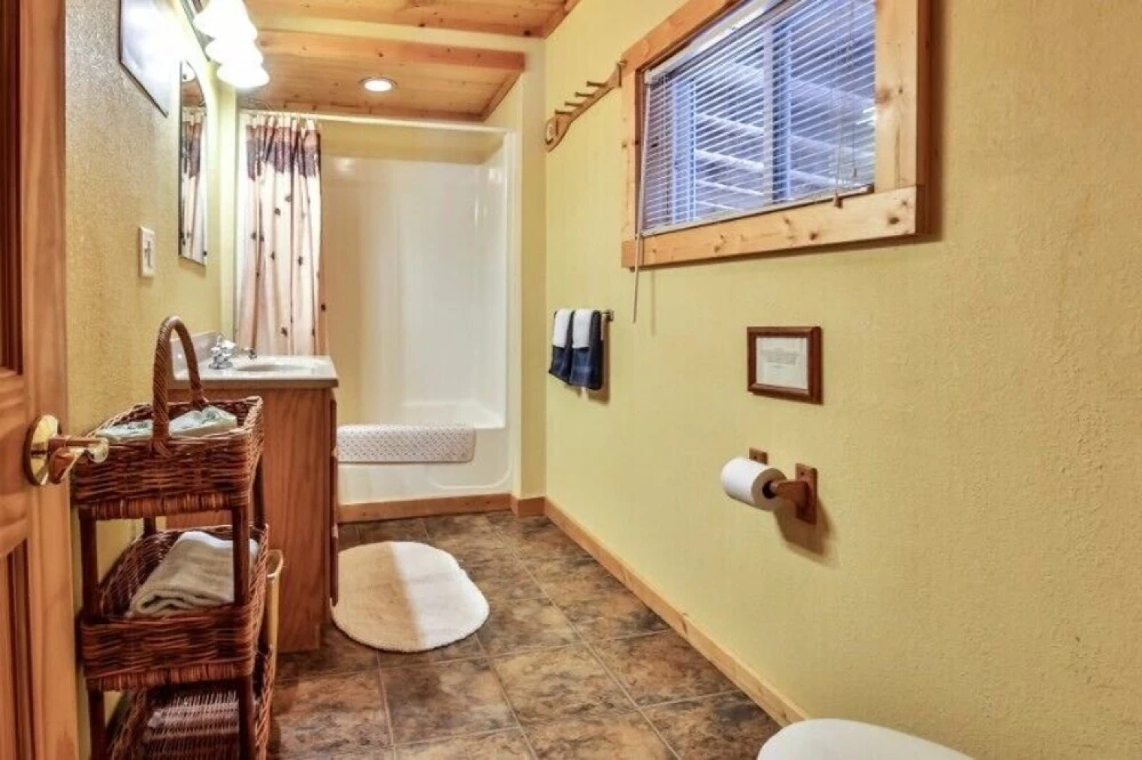 Paton Road 11 - 2 Br Cottage