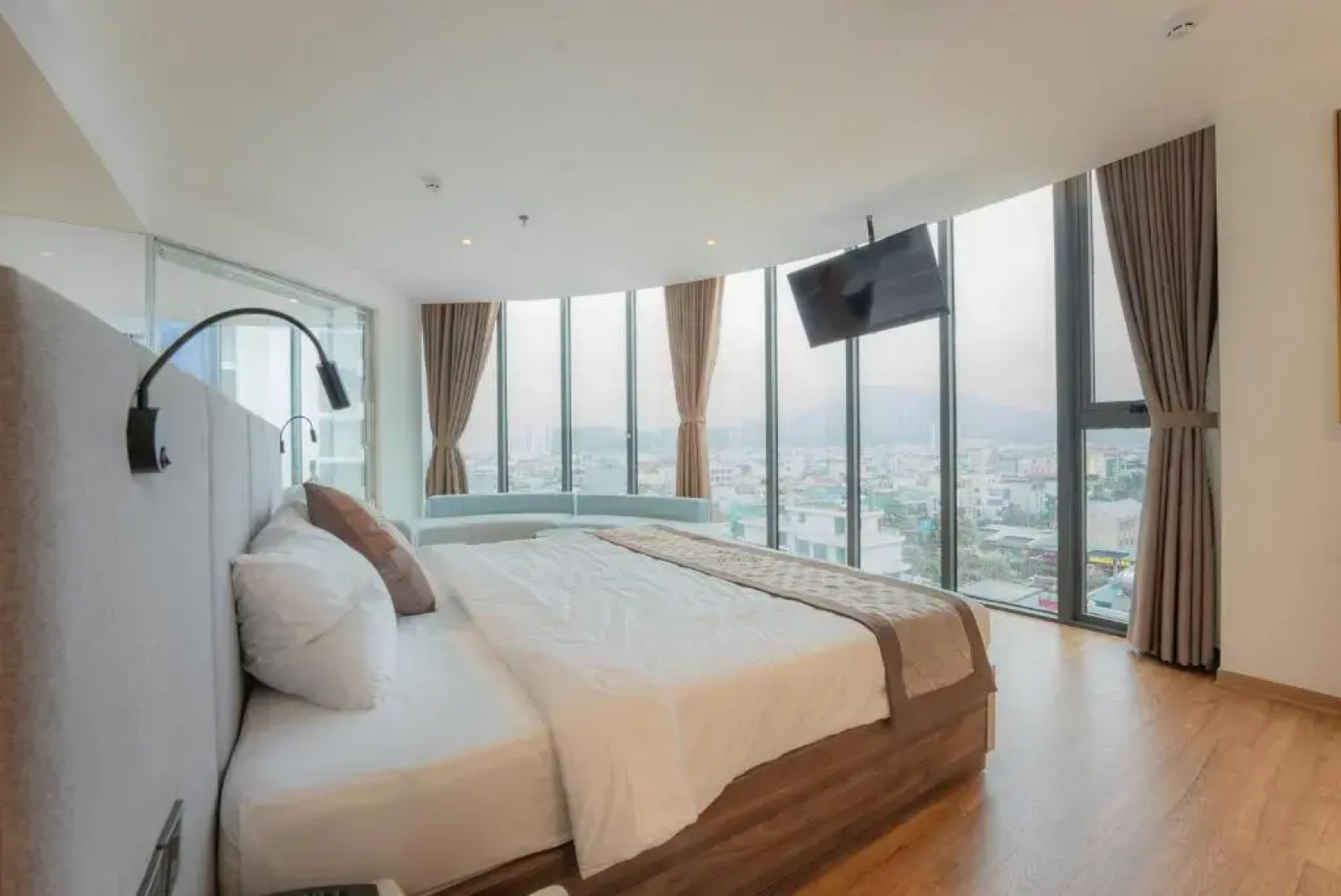 Oasis Hotel Quy Nhon