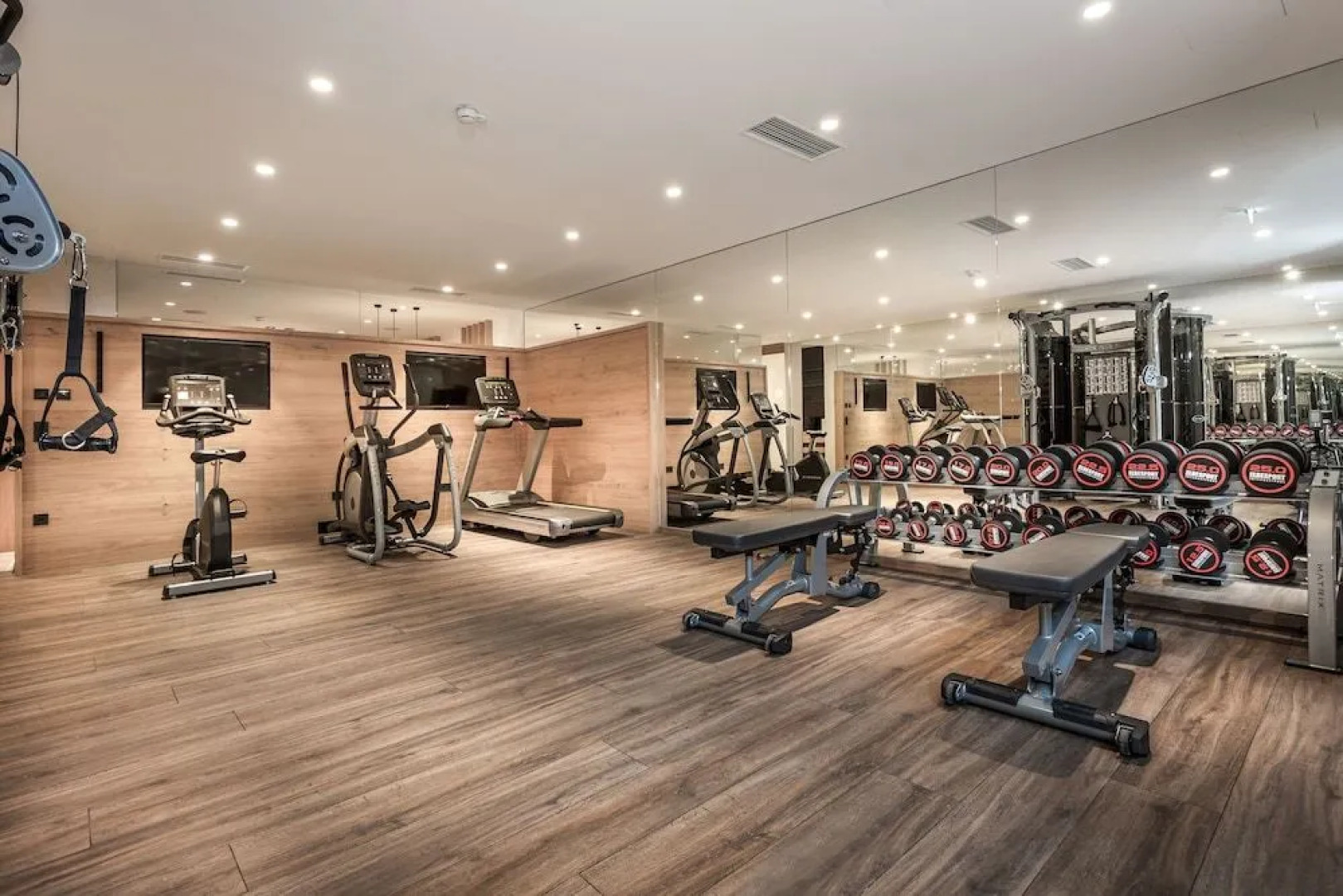 Eva Hof Lakeside Suites