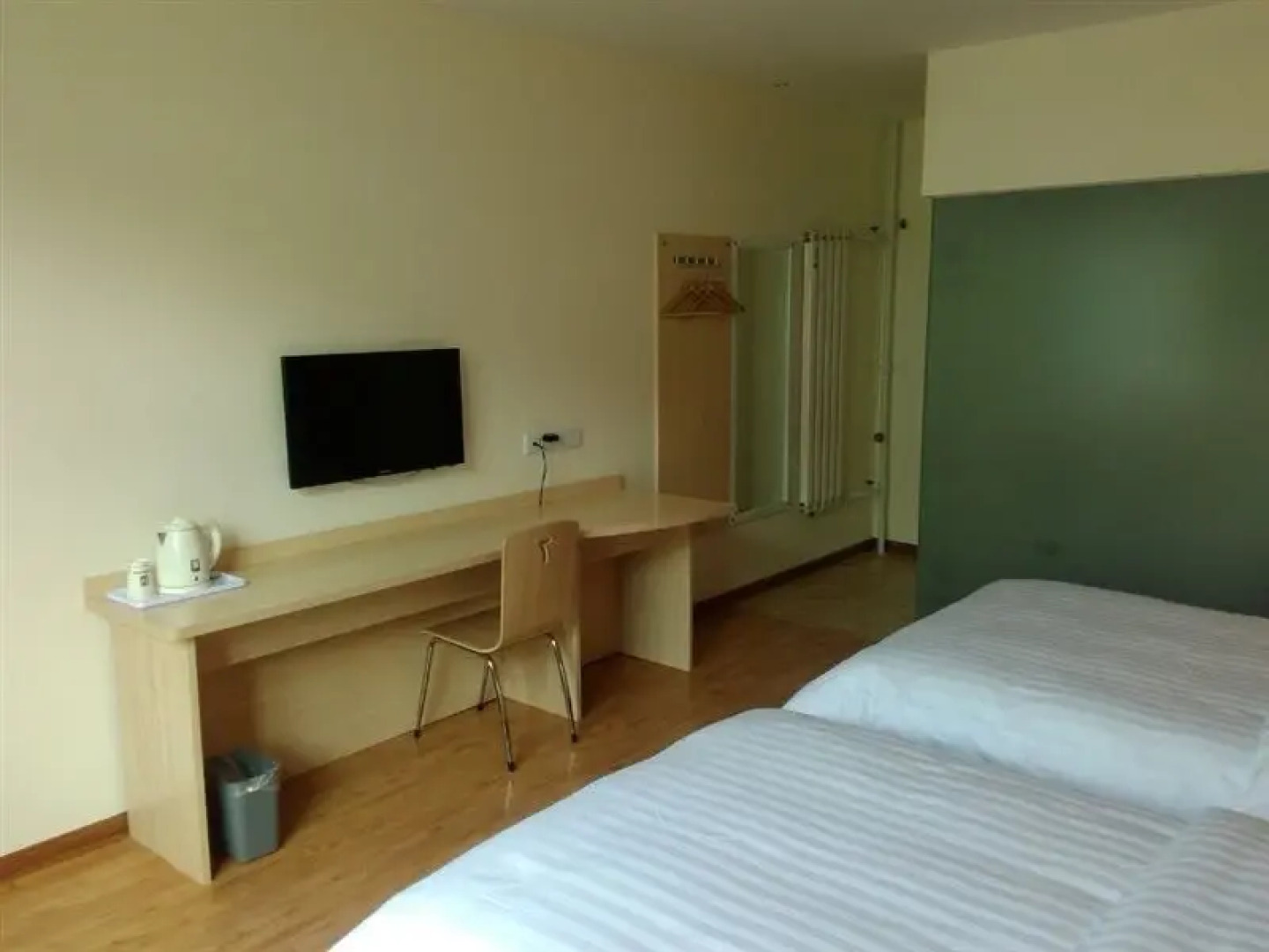 7Days Inn Dunhuang Night Fair