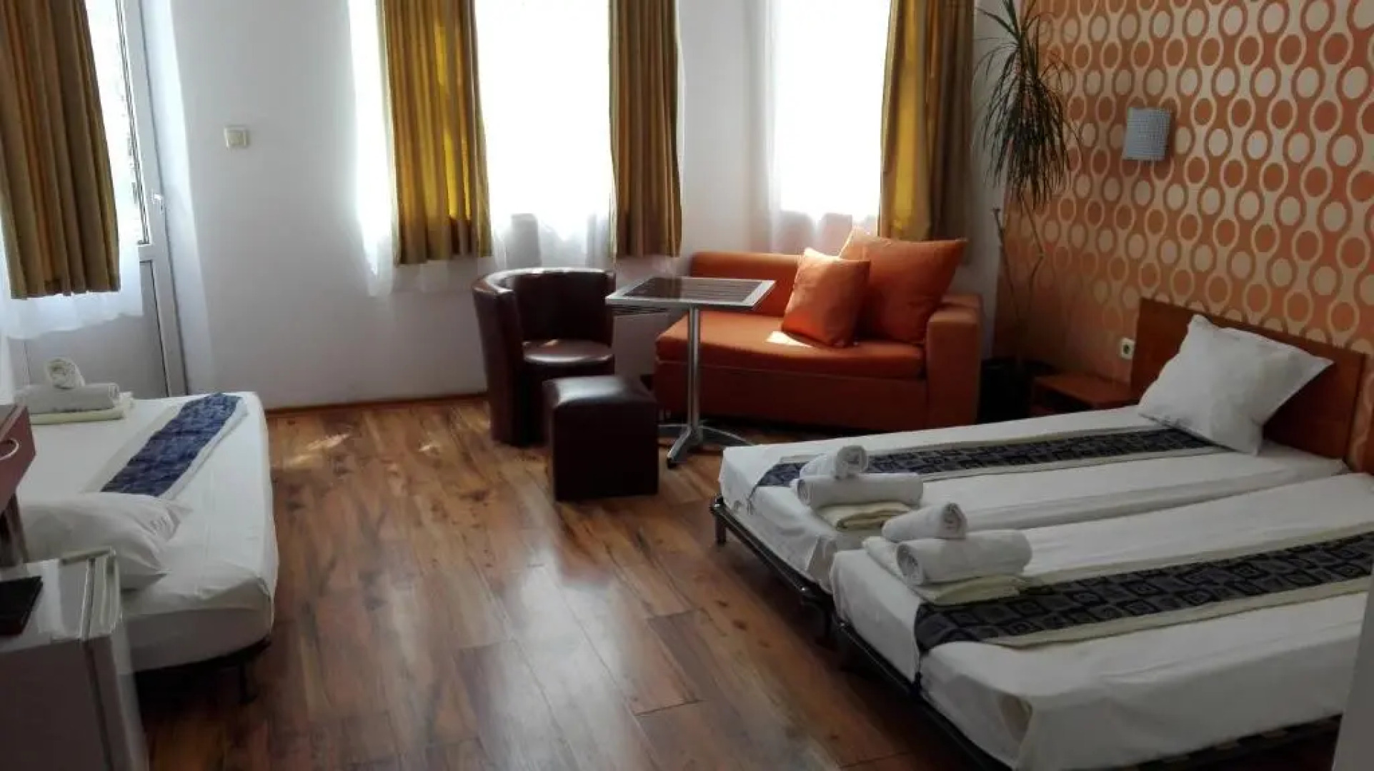 Scottys Boutique Hotel