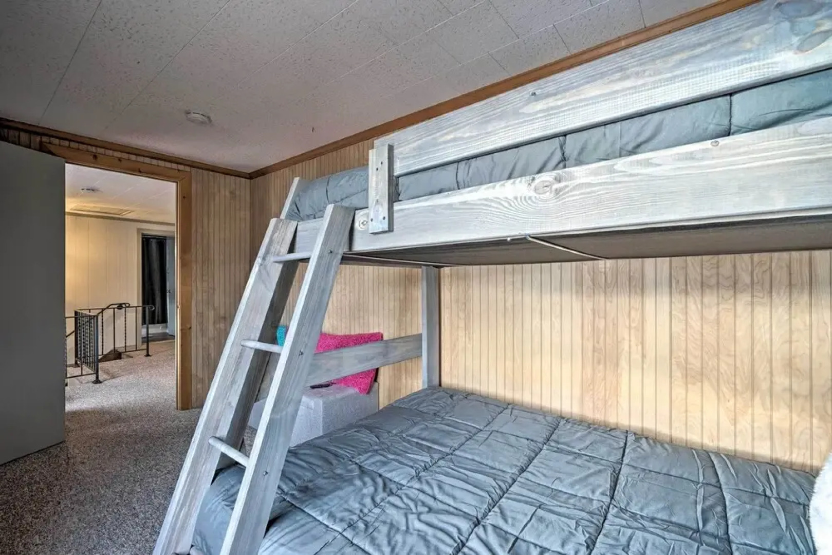 Family-friendly Retreat: Walk to Lake George!