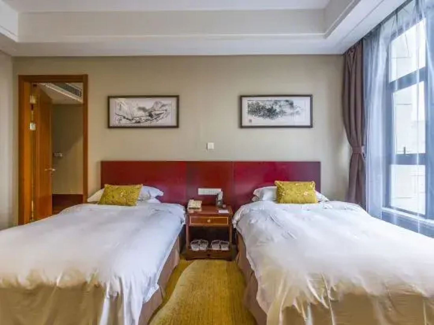 Zhan Ye International Hotel