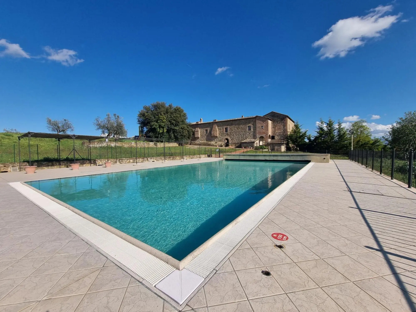 Tasteful Countryside Stay