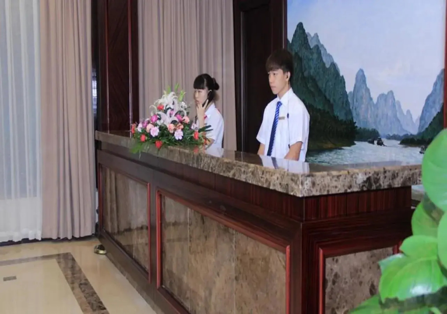 Days Hotel Frontier Yangshuo