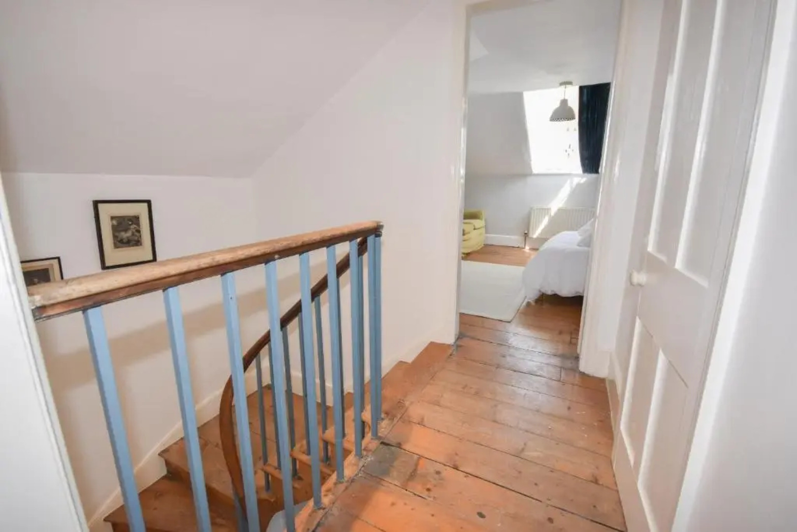 Arden Villa Sleeps 8 Moments From the Golden Sandy Beach of Ryde