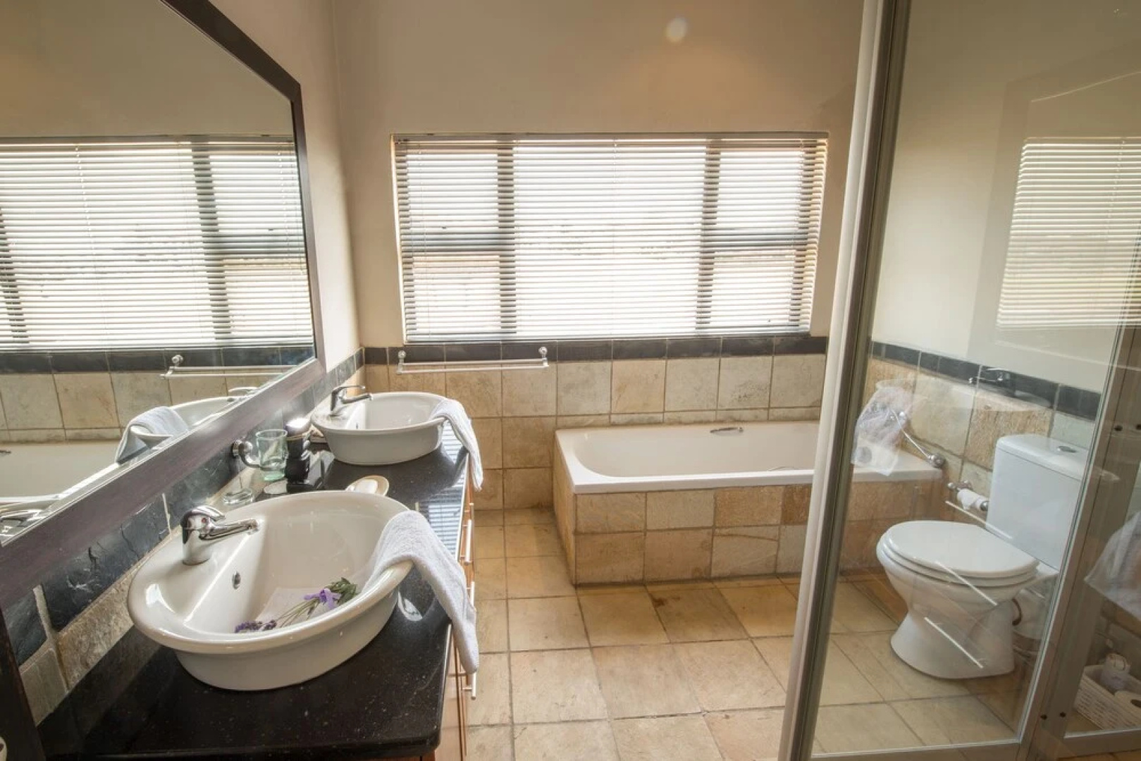 Gallimore Guest Lodge