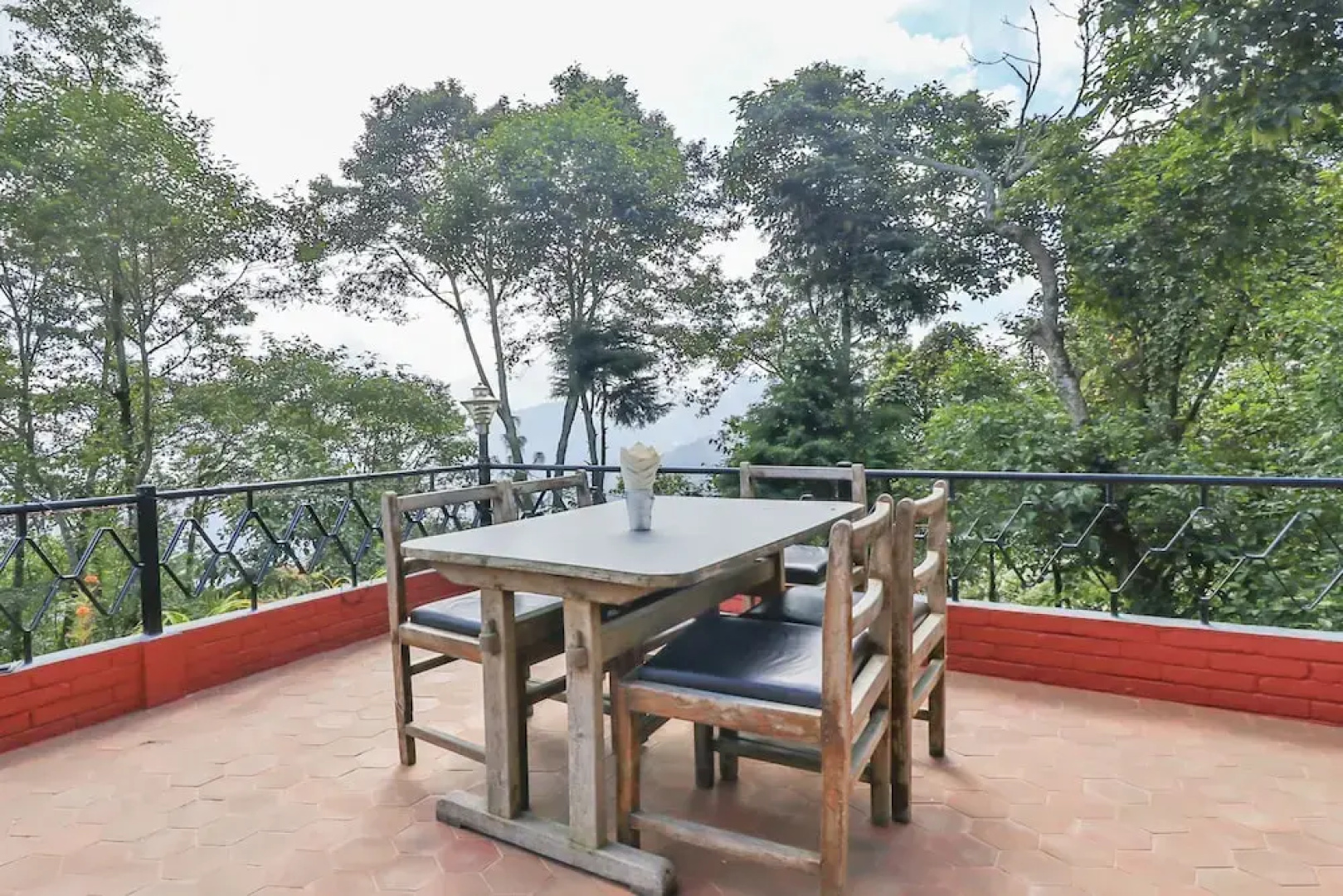 SPOT ON 636 New Elephant Head&Nagarkot