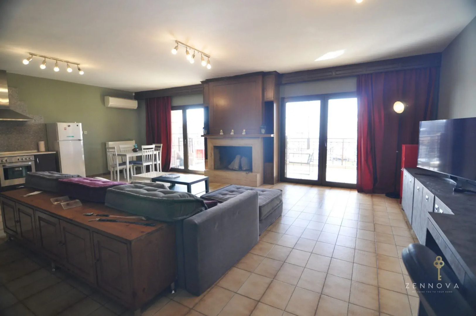 Zennova 80 Kastra Apartment