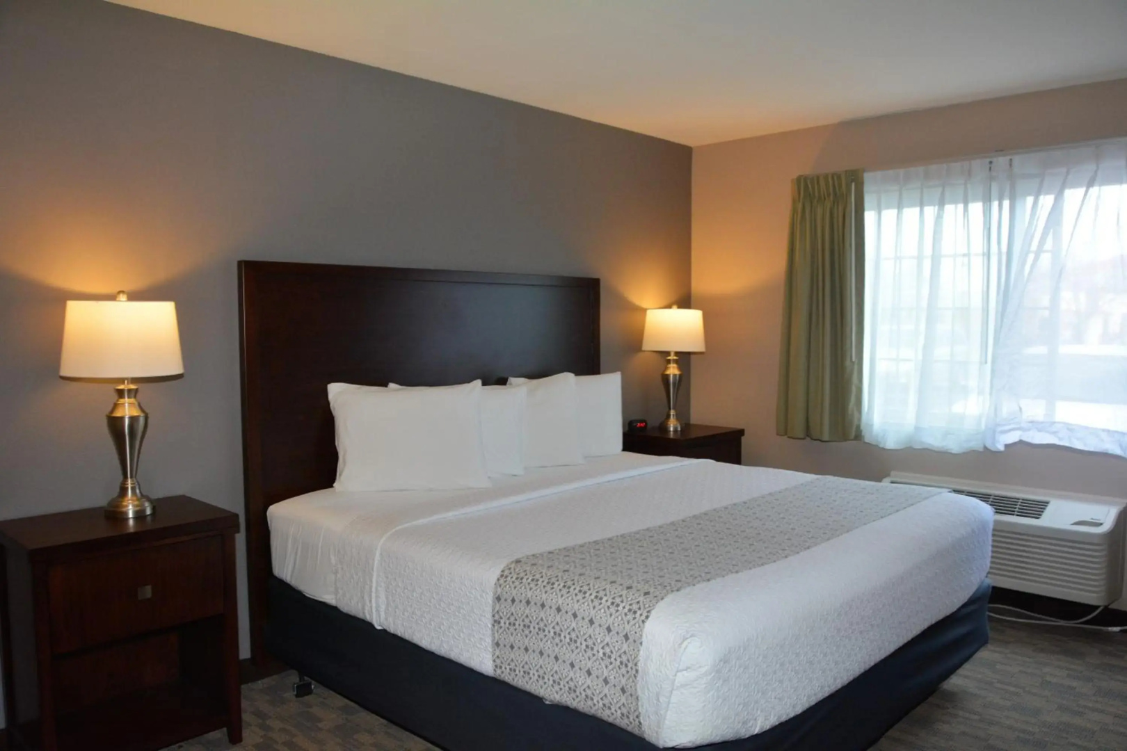 FairBridge Inn & Suites Dupont