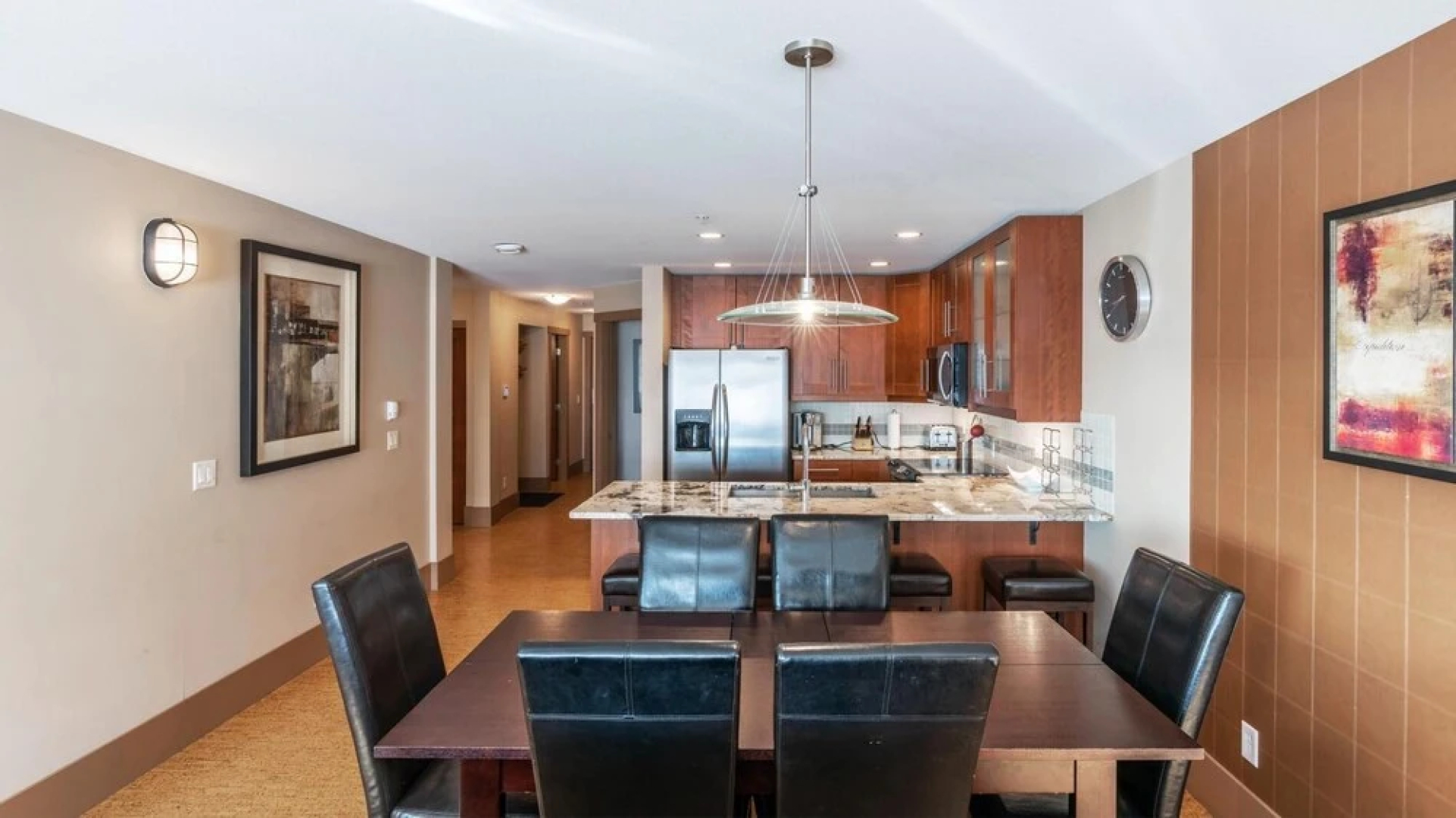 Raven's Nest - Luxury Pet Friendly Condo w/ Private Hot Tub & Mountain Views