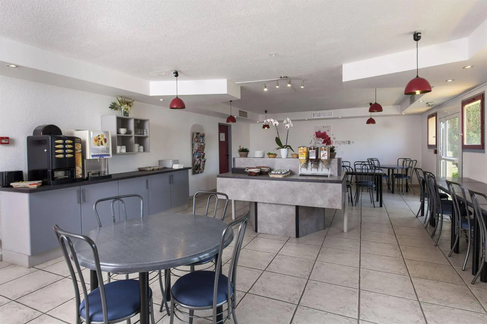 Hotel & Residence Calais Car Ferry