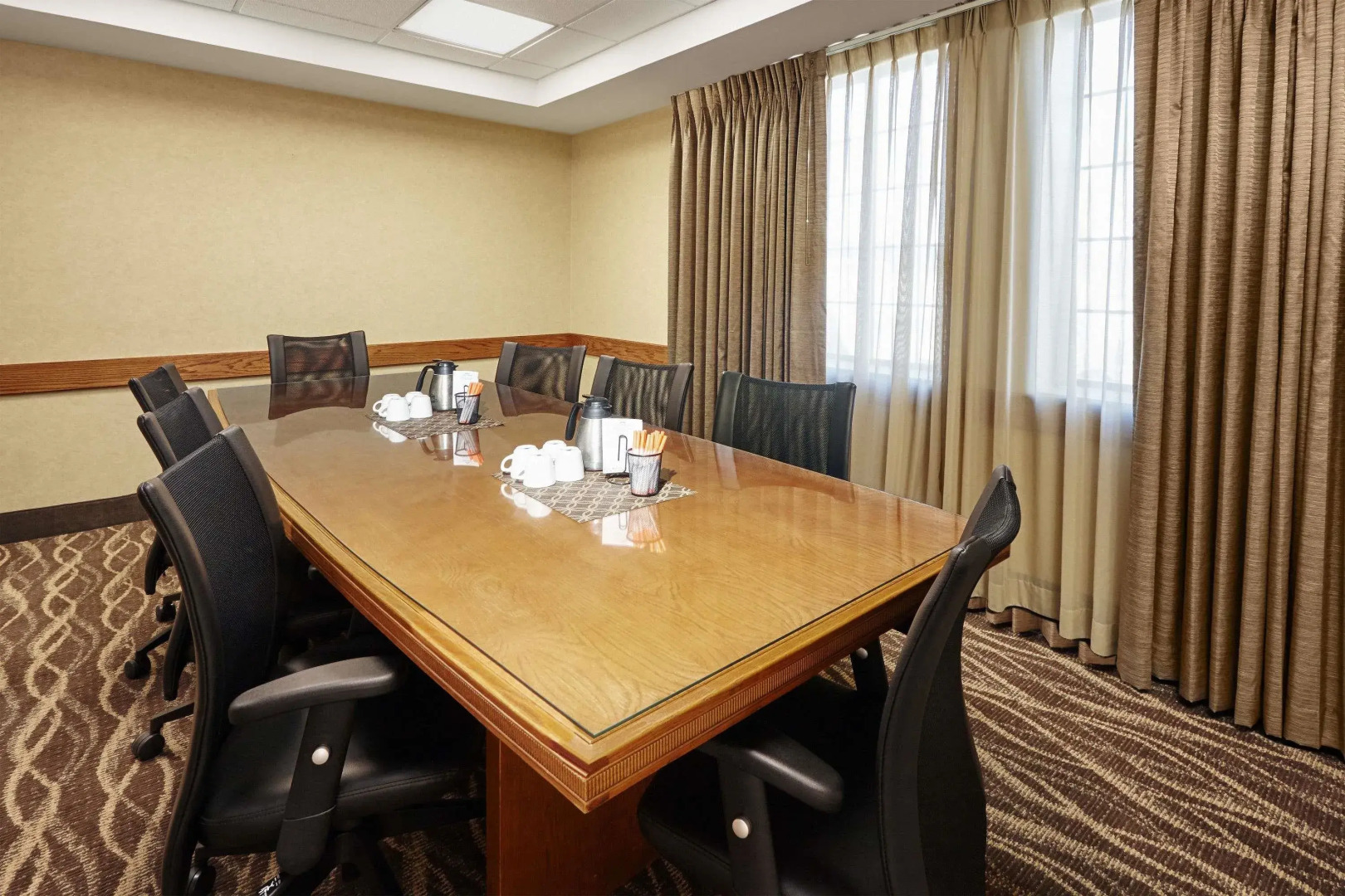 Howard Johnson Plaza Madison